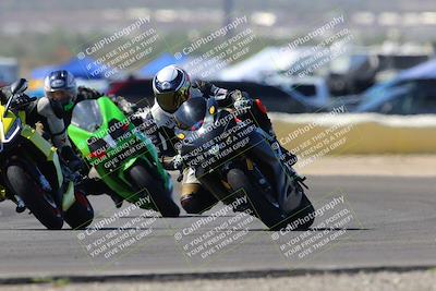 media/Oct-09-2022-SoCal Trackdays (Sun) [[95640aeeb6]]/Turn 2 (1110am)/